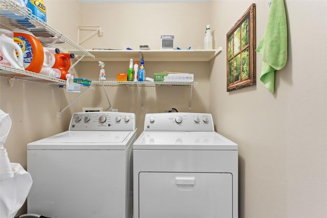 2865 Misty Bay Drive, Dickinson, TX 77539