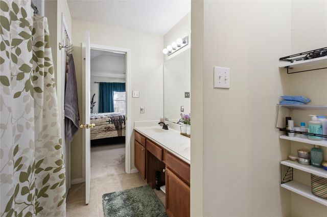 2865 Misty Bay Drive, Dickinson, TX 77539