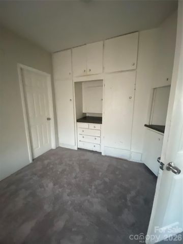 303 Rogers Lake Road, Kannapolis, NC 28081