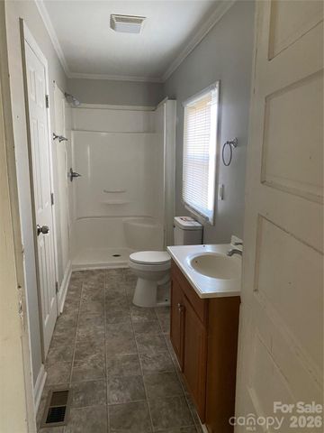 303 Rogers Lake Road, Kannapolis, NC 28081