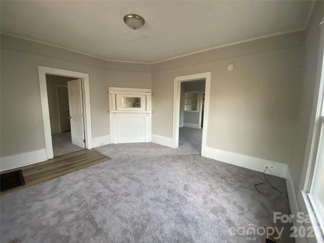 303 Rogers Lake Road, Kannapolis, NC 28081