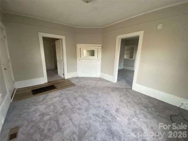 303 Rogers Lake Road, Kannapolis, NC 28081