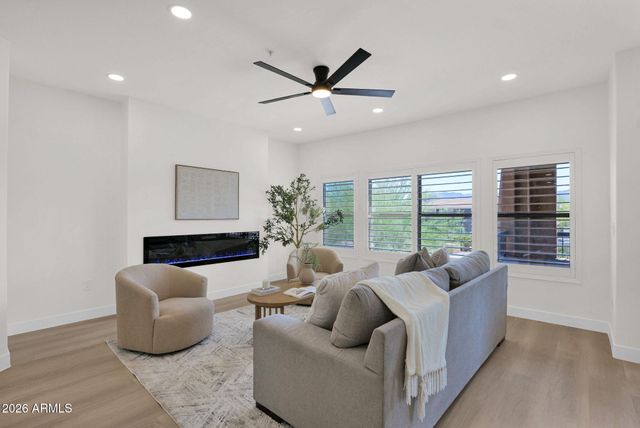 19700 N 76TH Street 2008, Scottsdale, AZ 85255