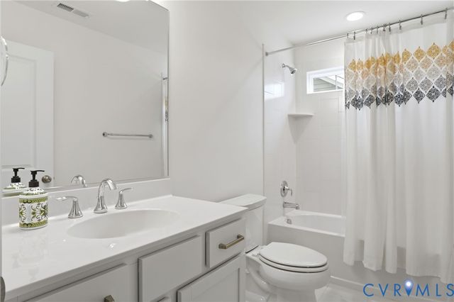 12326 Beech Hall Cir, Manakin Sabot, VA 23103