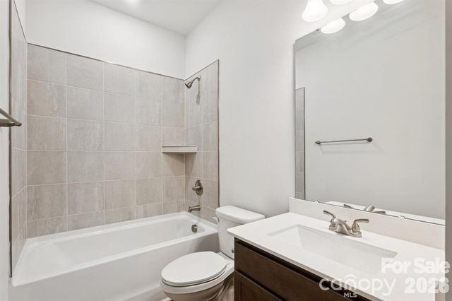 4632 Lakeview Road, Charlotte, NC 28216