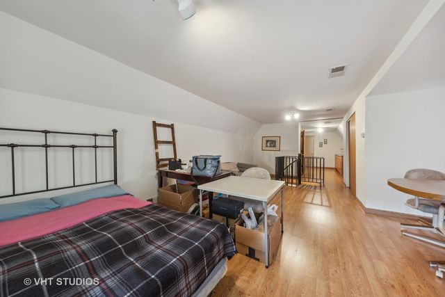 2242 W Taylor Street, Chicago, IL 60612