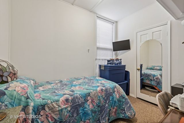 2242 W Taylor Street, Chicago, IL 60612