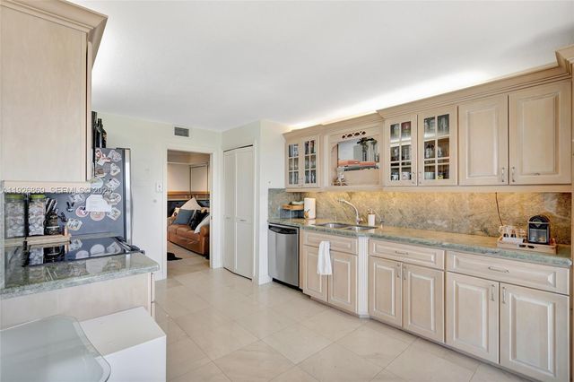 1905 N Ocean Blvd PHB, Fort Lauderdale, FL 33305