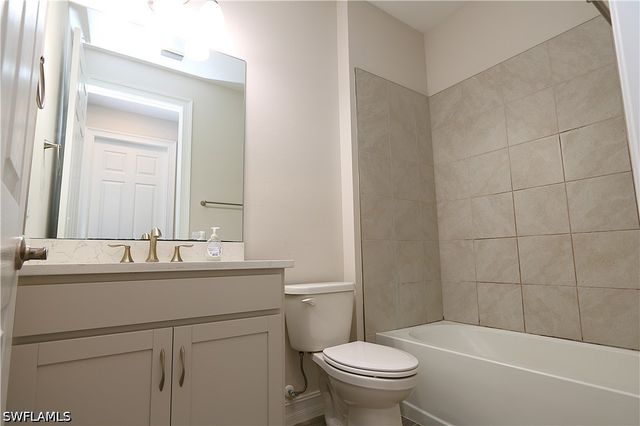 1028 Tranquil Brook DR, Naples, FL 34114