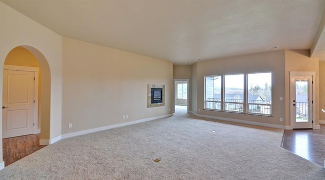 179 Skyhawk Drive, Eagle Point, OR 97524