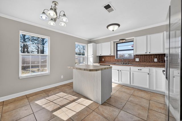 6103 Woodview Drive, Sherwood, AR 72120