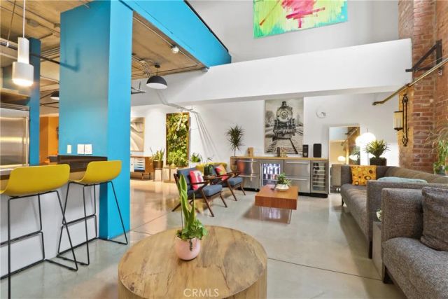 835 Locust 212, Long Beach, CA 90813
