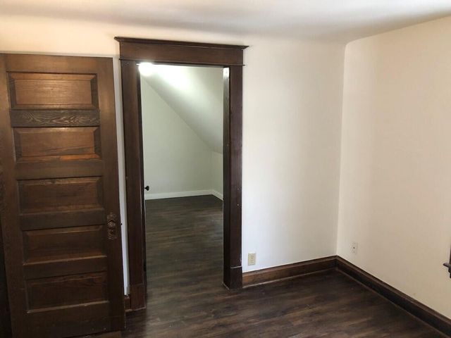 136 N Berkley Street, Kalamazoo, MI 49006