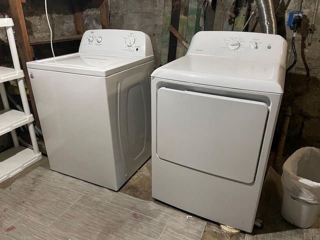 136 N Berkley Street, Kalamazoo, MI 49006