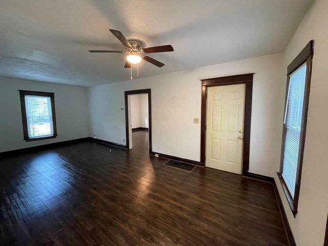 136 N Berkley Street, Kalamazoo, MI 49006