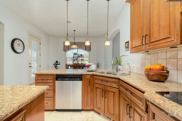 5139 N Brookfield Pl, Boise, ID 83713