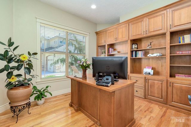 5139 N Brookfield Pl, Boise, ID 83713