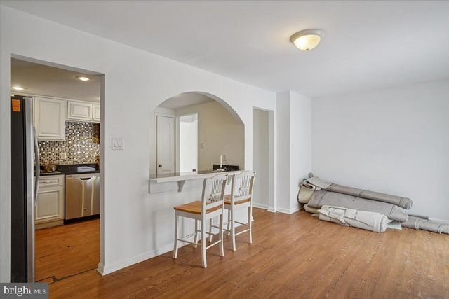 124 KEY PKWY, Frederick, MD 21702