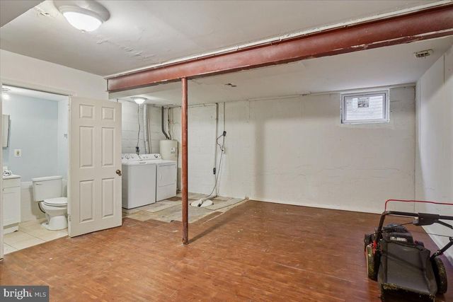 124 KEY PKWY, Frederick, MD 21702