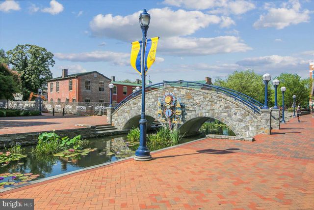 124 KEY PKWY, Frederick, MD 21702