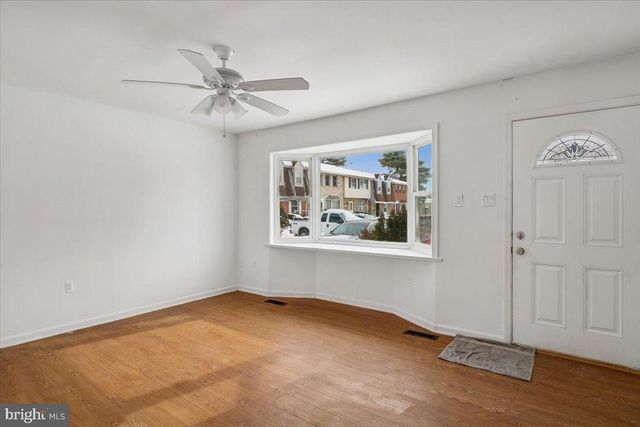 124 KEY PKWY, Frederick, MD 21702