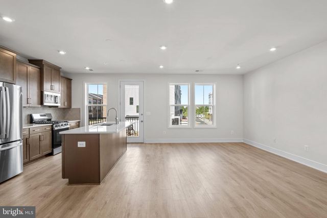 43298 FARRINGDON SQ, Broadlands, VA 20148