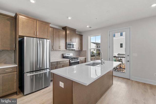 43298 FARRINGDON SQ, Broadlands, VA 20148