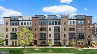 43298 FARRINGDON SQ, Broadlands, VA 20148