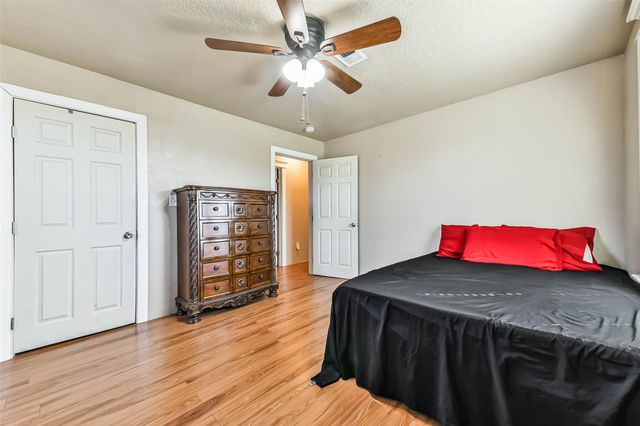 20006 Sanchez Road, Alvin, TX 77511