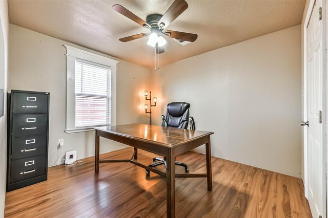 20006 Sanchez Road, Alvin, TX 77511