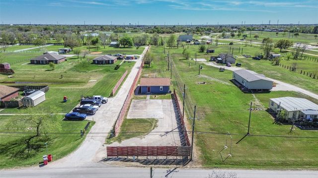 20006 Sanchez Road, Alvin, TX 77511