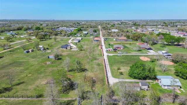 20006 Sanchez Road, Alvin, TX 77511