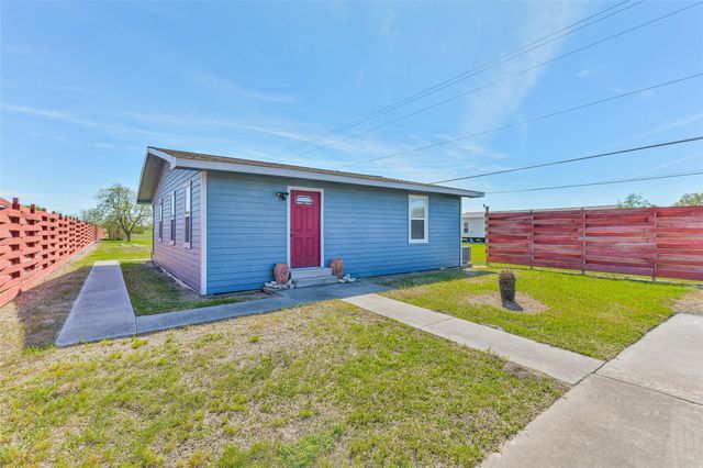 20006 Sanchez Road, Alvin, TX 77511