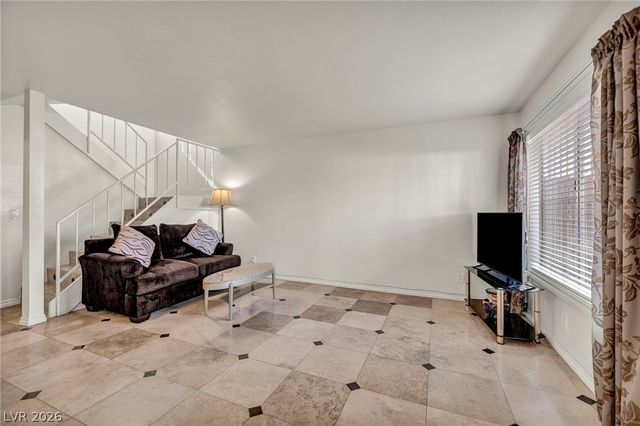 6412 Big Pine Way, Las Vegas, NV 89108