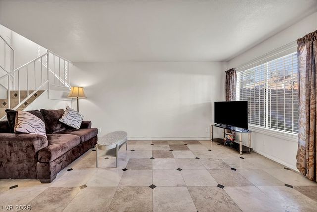 6412 Big Pine Way, Las Vegas, NV 89108