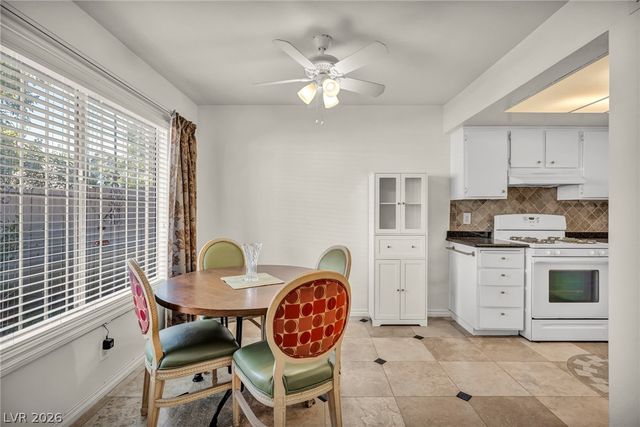 6412 Big Pine Way, Las Vegas, NV 89108