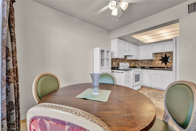 6412 Big Pine Way, Las Vegas, NV 89108