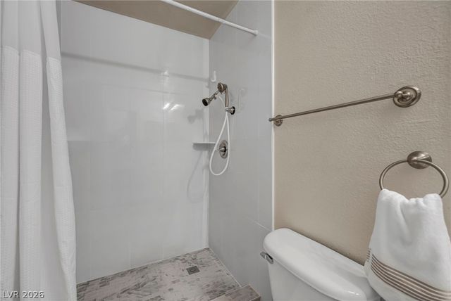 6412 Big Pine Way, Las Vegas, NV 89108