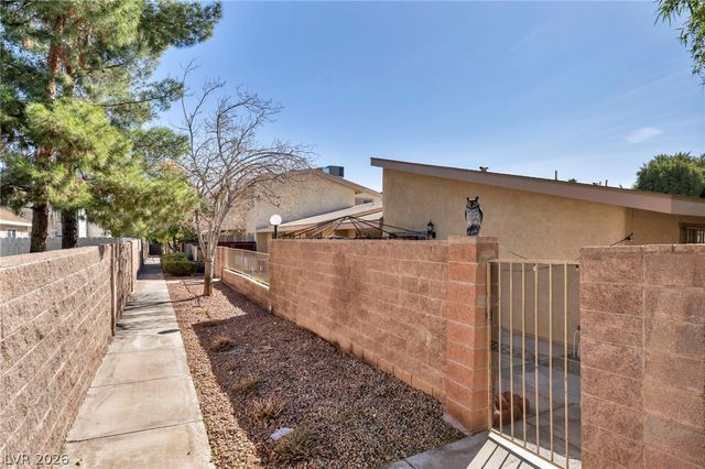 6412 Big Pine Way, Las Vegas, NV 89108