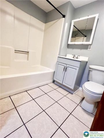 272 St. Johns Street 5, Easton, PA 18042