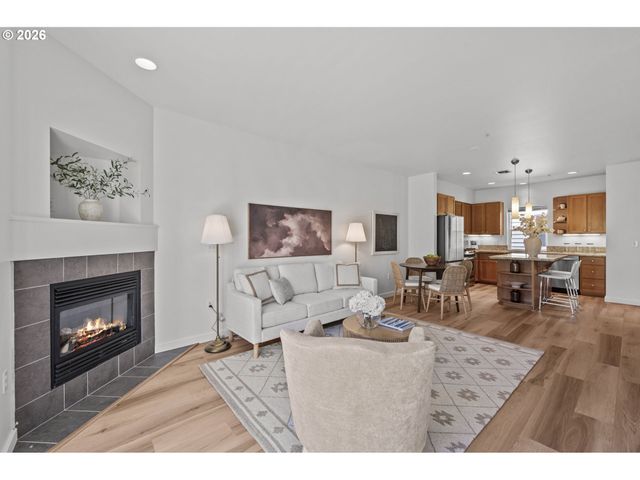 10606 Se MAIN St 204, Milwaukie, OR 97222