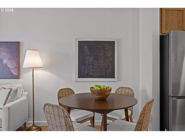 10606 Se MAIN St 204, Milwaukie, OR 97222