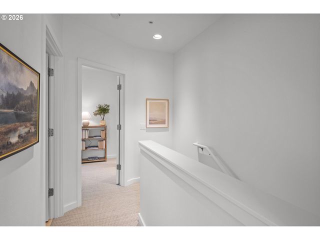 10606 Se MAIN St 204, Milwaukie, OR 97222