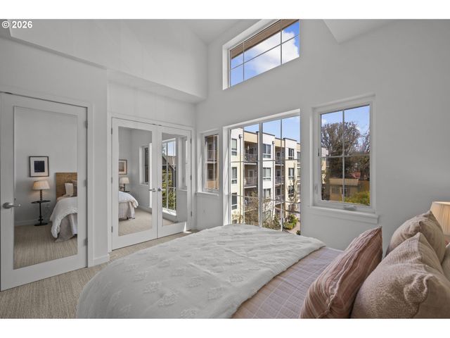 10606 Se MAIN St 204, Milwaukie, OR 97222