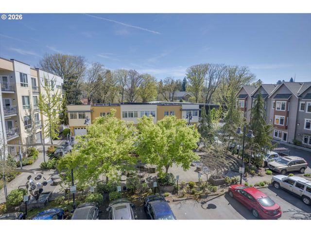 10606 Se MAIN St 204, Milwaukie, OR 97222