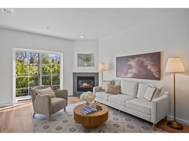 10606 Se MAIN St 204, Milwaukie, OR 97222