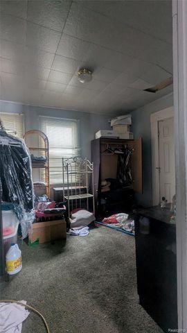 447 E Wilson Avenue, Pontiac, MI 48341