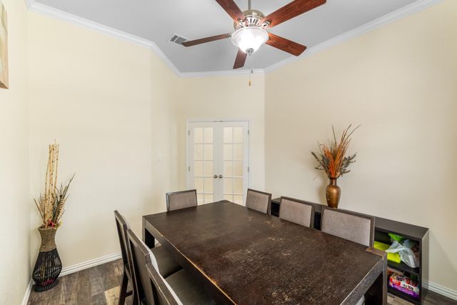 804 Farm House DR, Hutto, TX 78634