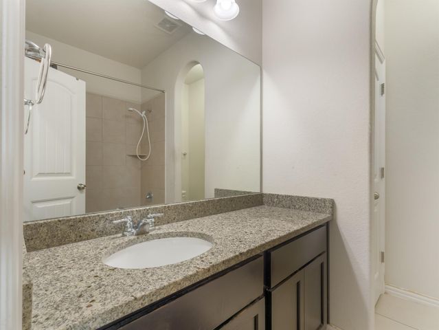 804 Farm House DR, Hutto, TX 78634