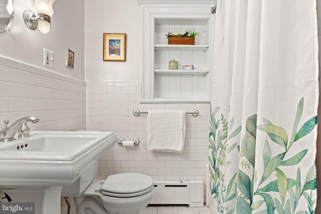 420 SYCAMORE AVE, Merion Station, PA 19066